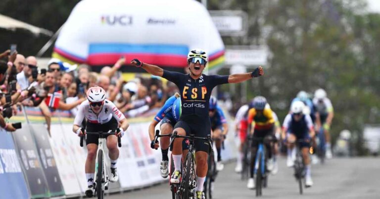 VM 2025: Ostiz vinder juniorguld i sprinten