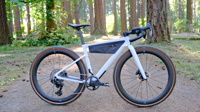 Denne cykel har vundet ubundet grus to år i træk – men det kan være vanskeligt at få dine hænder på den ene