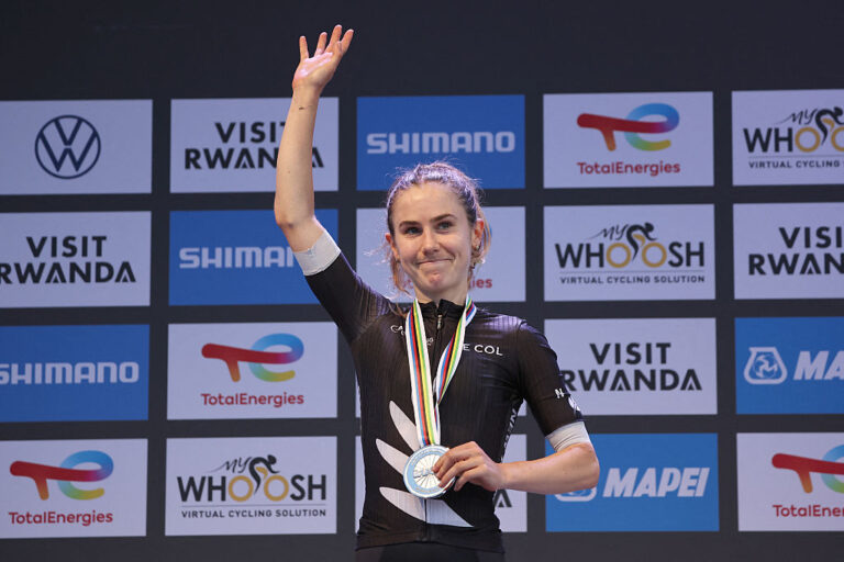 'Jeg er ikke sikker på, at jeg nogensinde har forventet det' – Niamh Fisher -Black på hendes Road Race Silver Medal på Rwanda Worlds