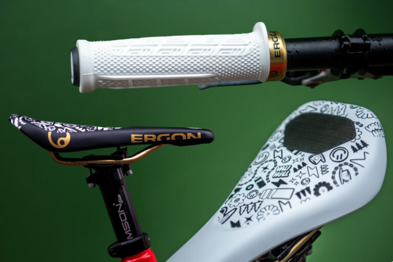 Ergon Vali Höll Edition – Præsenteret!: Ride som Höll! GDH -håndtag og SM DH Saddle of the World Champion