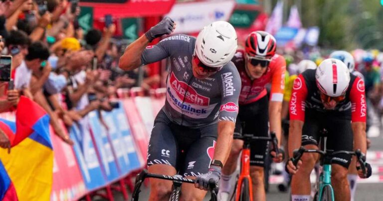 Routing i Spanien-sprintstjernen Philipsen vinder 19. Vuelta-scenen