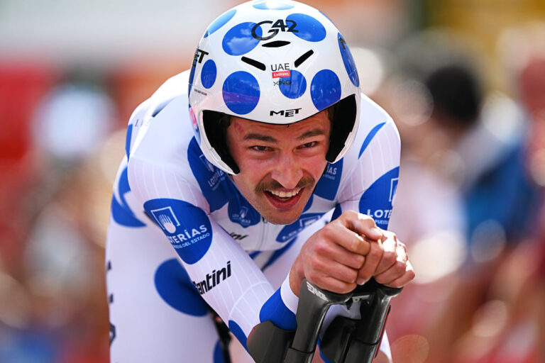 'Absolut sløret' – Jay Vine absorberer Sting of Missing Win på Shortened Vuelta A España Time Trial ved et sekund