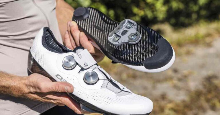 TOUR testcenter: cykelsko, hjelm, sadel, briller og dæk