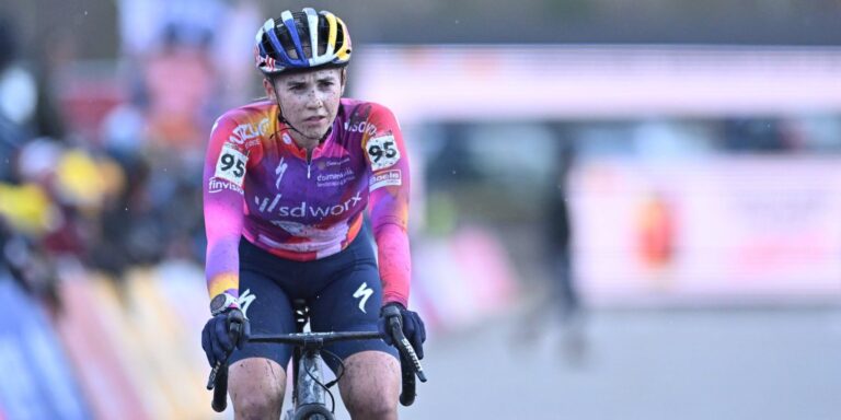 Blanka Kata Vas starter cykelcrosssæsonen i Superprestige Overijse