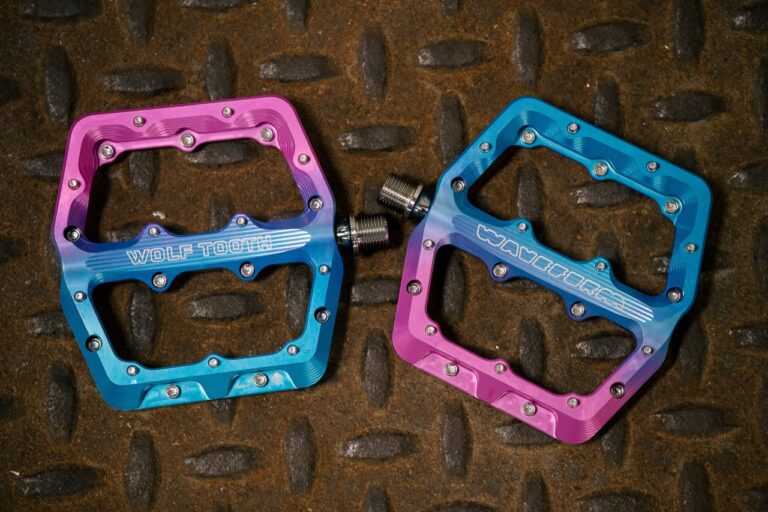 Wolf Tooth Components Waveform Pedaler Få Sweet Limited Edition Two-Tone Anodizing