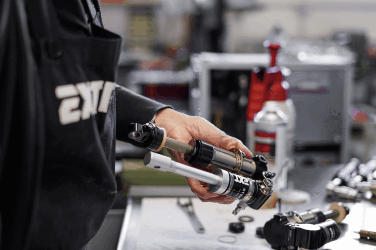 Fra Crankbrothers til EXT Racing Shox