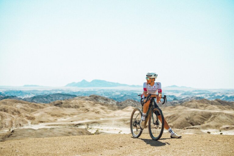 Rider UCI Gravel World Series i Namibia