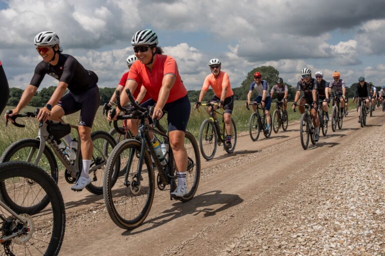 Er cykling virkelig en rig persons sport, eller bliver vi alle narret?
