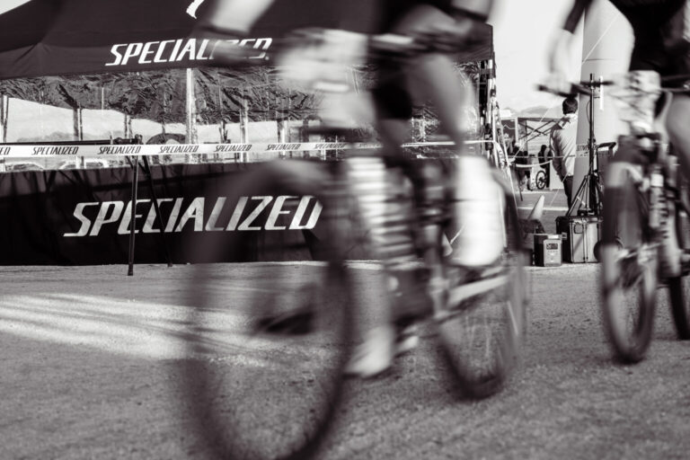 Specialized Cactus Cup tilføjer Vintage Short Track Race & Bike Show