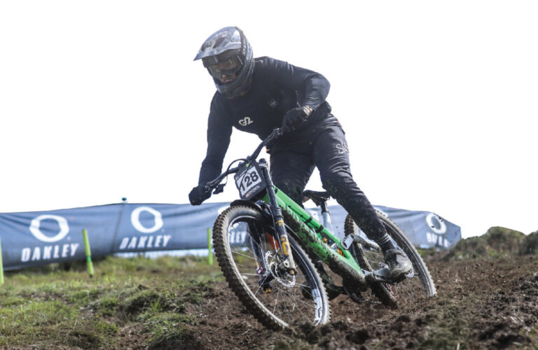 Vee Tire Co. lancerer RAD-Core Radial Casings til tre af sine gravity-orienterede dæk