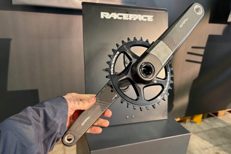Race Face læner sig ind i Downcountry med New Lightweight Era SL Cranks