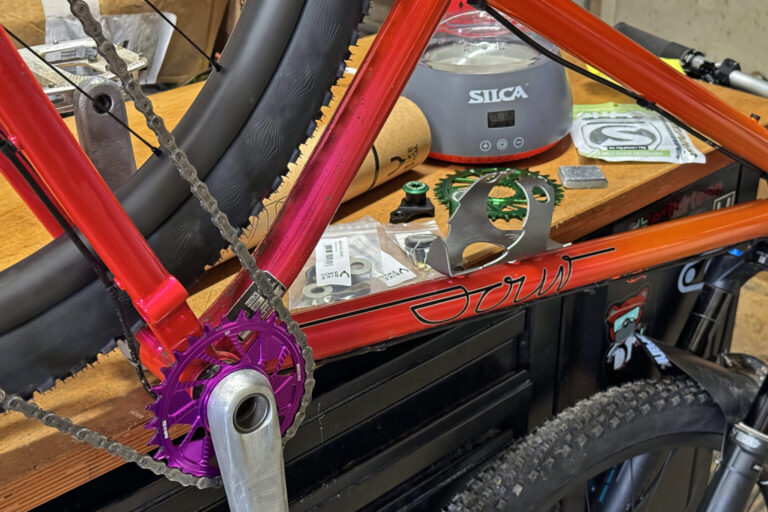 Skiftende gear: Wheels Mfg Jewels, PDW's Otter-shaped Cage, Silca Wax Magic og mere!