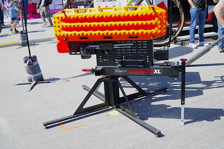Sving op til 375 lbs med 1UP USA's nye RakAttach XL & 32″ hjuladaptere