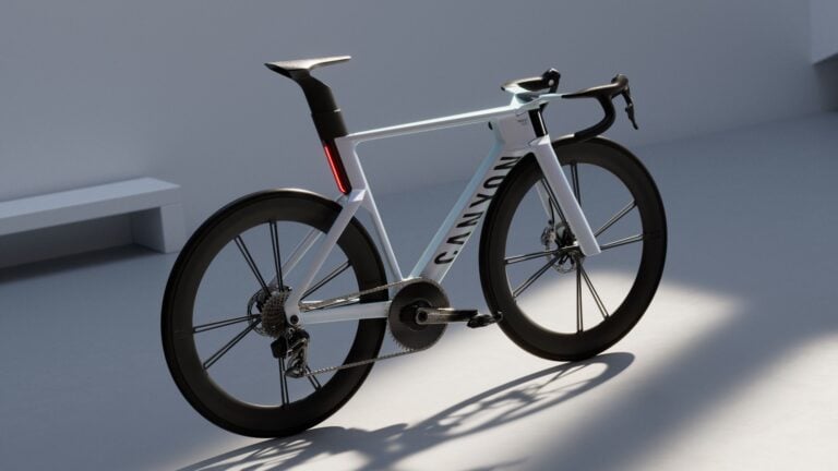 Drevet af kunstig intelligens med 360-graders sensorer, er Canyons nye Predict-prototype fremtiden for cykelsikkerhed?