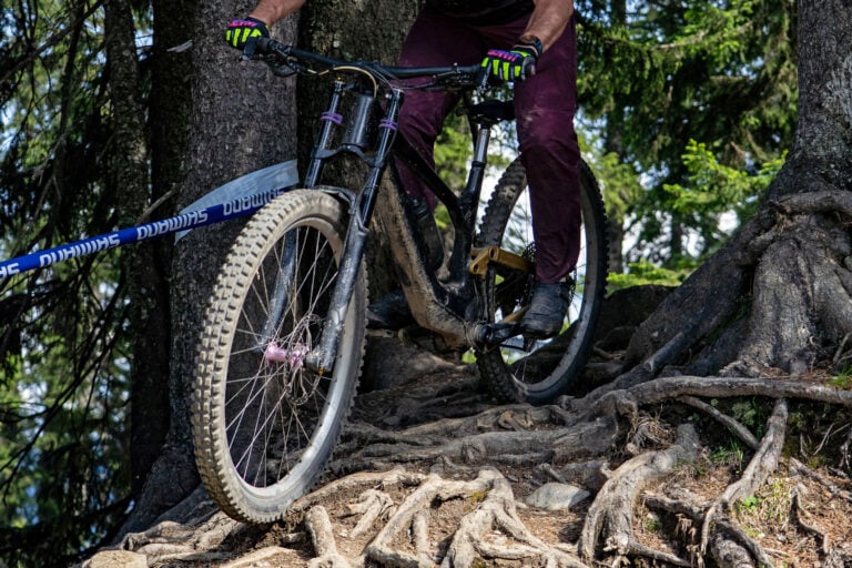 Maxxis debuterer en ny Minion DHX til tør, plus helt ny DH-beklædning til alle: Første rideanmeldelse